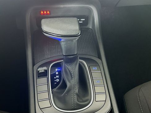 Used 2025 Hyundai Kona SE image 25