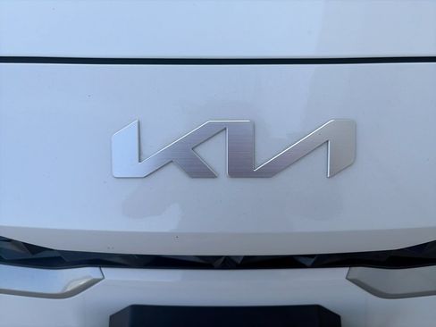 Used 2024 Kia Forte LXS FWD image 31