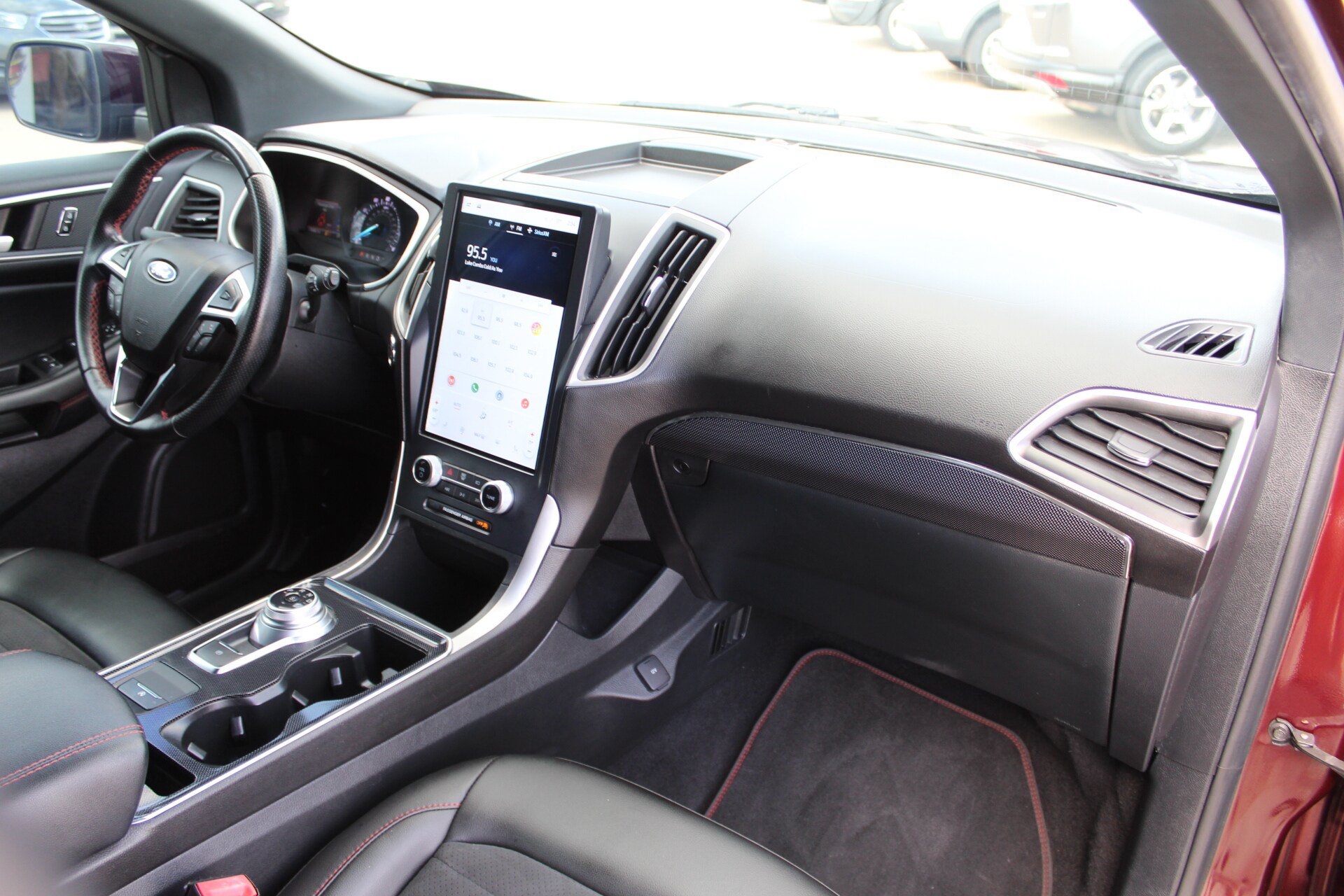 Used 2021 Ford Edge ST-Line FWD image 17