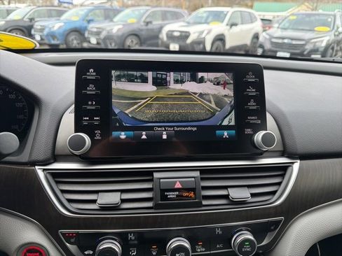 Used 2018 Honda Accord EX image 50
