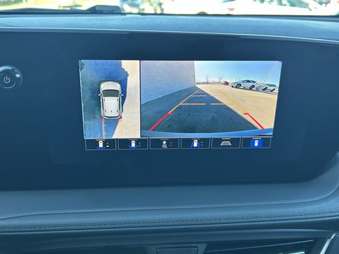 Used 2025 Buick Encore GX Avenir w/ Avenir Technology Package image 27