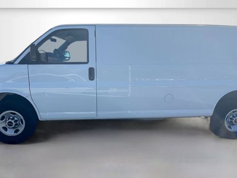 Used 2023 GMC Savana 2500 Extended w/ Driver Convenience Package RWD image 4