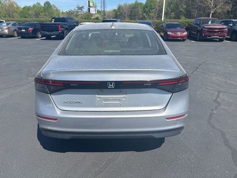 Used 2024 Honda Accord EX image 8