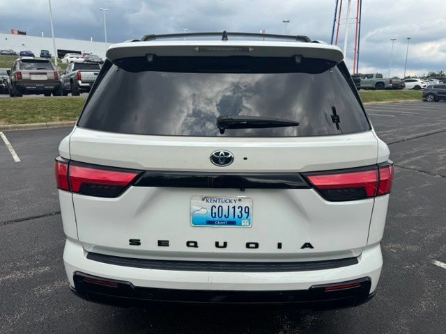Used 2023 Toyota Sequoia Platinum AWD/4WD image 4
