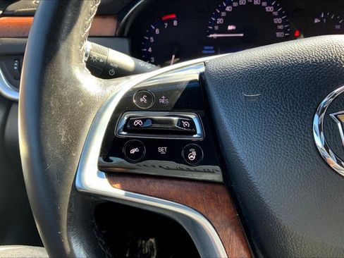 Used 2015 Cadillac XTS Luxury image 18