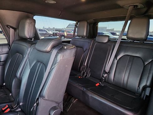 Used 2021 Ford Expedition Max Limited image 5