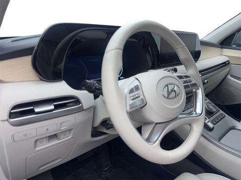 Used 2023 Hyundai Palisade Limited image 51