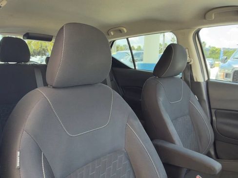 Used 2021 Nissan Kicks S FWD image 8
