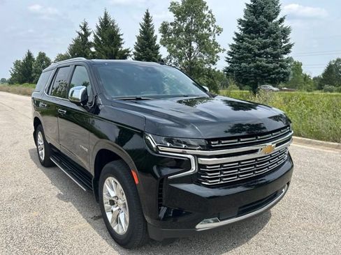 Used 2024 Chevrolet Tahoe Premier AWD/4WD image 2