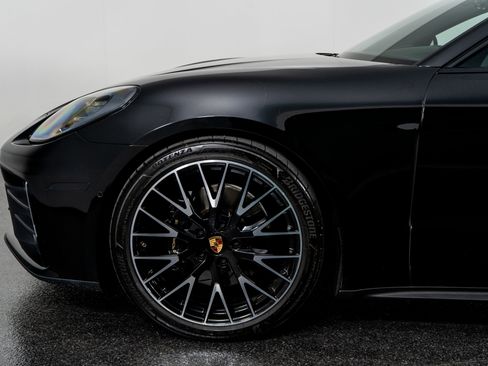 Used 2025 Porsche Panamera 4 image 18