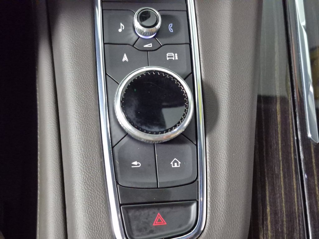 Used 2021 Cadillac Escalade ESV Sport w/ Driver Assist Tech Package AWD/4WD image 19