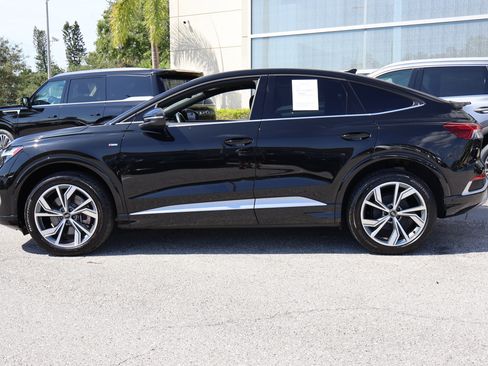 Used 2024 Audi Q4 e-tron Premium Plus image 6