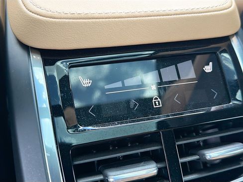 Used 2025 Volvo XC90 B6 Ultra w/ Protection Package Premier image 21