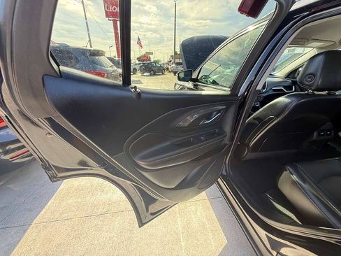 Used 2023 GMC Terrain SLT FWD image 14