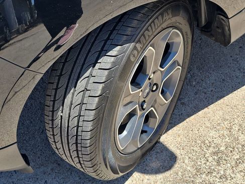 Used 2021 Ford EcoSport S image 28