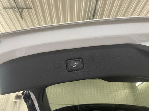 Used 2024 Ford Edge SEL w/ Convenience Package image 29