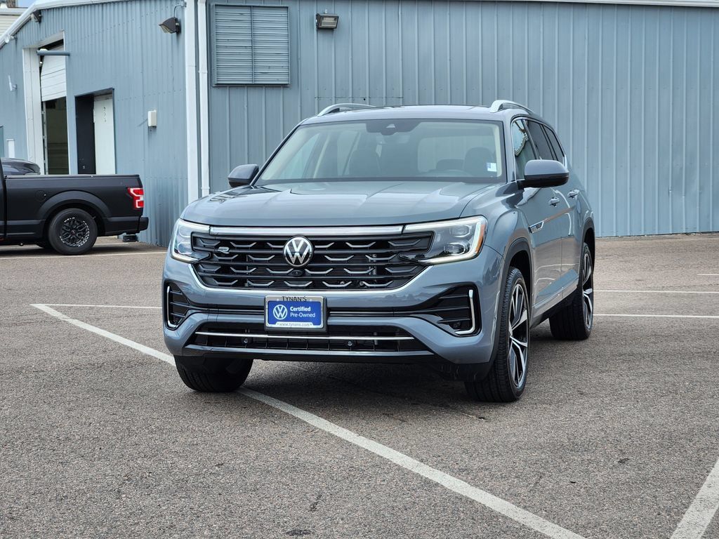 Certified 2026 Volkswagen Atlas SEL Premium R-Line AWD/4WD image 4