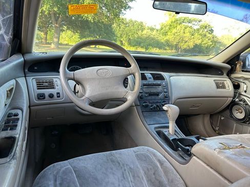 Used 2001 Toyota Avalon XL image 12