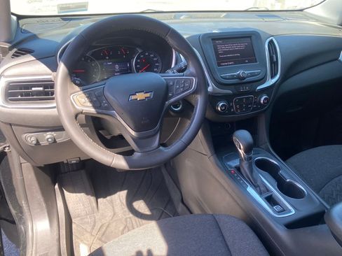Used 2022 Chevrolet Equinox LT FWD image 10