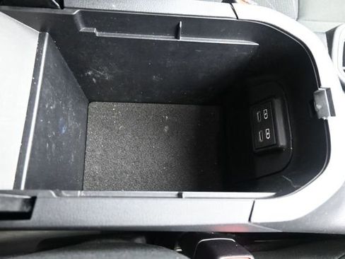 Used 2024 Toyota RAV4 SE AWD/4WD image 38