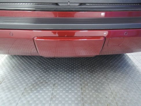 Used 2018 Chevrolet Tahoe LT image 35