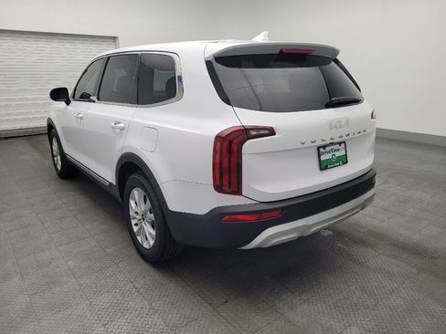 Used 2022 Kia Telluride LX FWD image 5