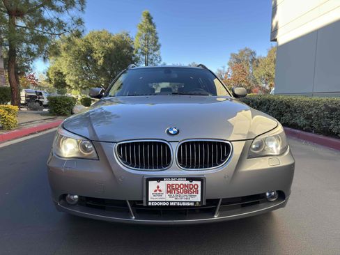 Used 2006 BMW 530xi Wagon image 8