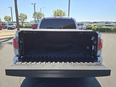 Certified 2023 Toyota Tacoma TRD Off-Road w/ TRD Premium Off Road Package AWD/4WD image 15