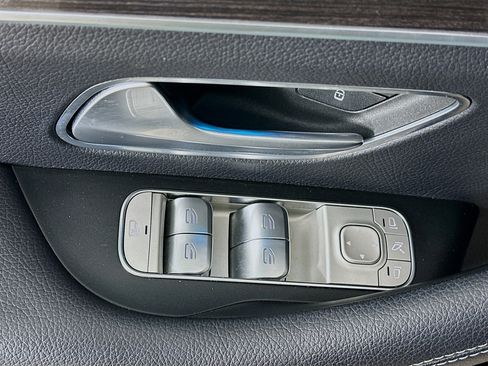 Certified 2021 Mercedes-Benz GLE 350 4MATIC image 23