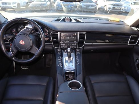 Used 2015 Porsche Panamera image 7