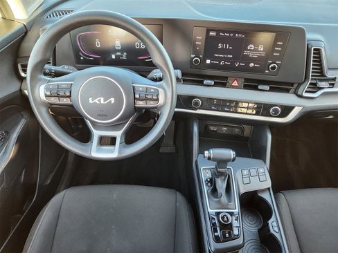 Used 2024 Kia Sportage LX image 34