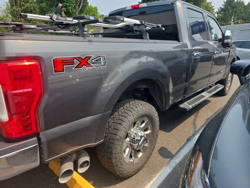 Used 2018 Ford F350 Lariat w/ Lariat Ultimate Package AWD/4WD image 4