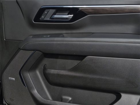 Certified 2025 Chevrolet Tahoe Premier image 16