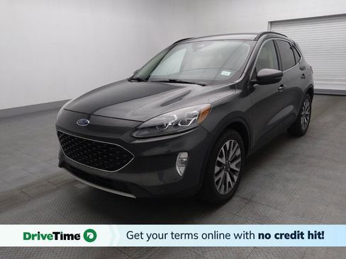 Used 2020 Ford Escape Titanium image 1