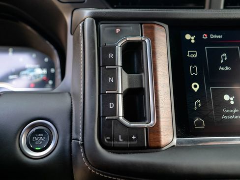 Certified 2024 GMC Yukon XL Denali Ultimate AWD/4WD image 27