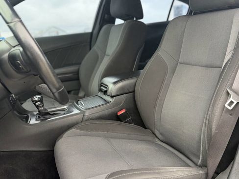 Used 2016 Dodge Charger SXT w/ Blacktop Package image 11