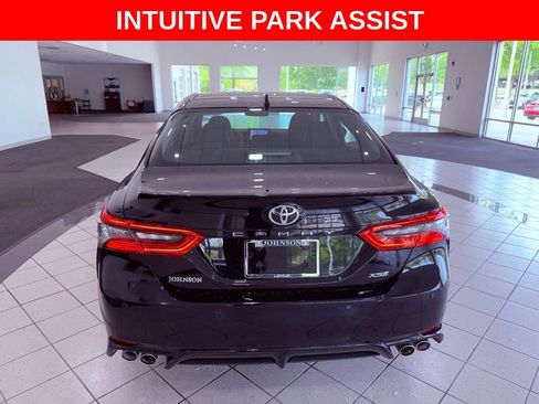 Used 2022 Toyota Camry XSE w/ Navigation Package image 7
