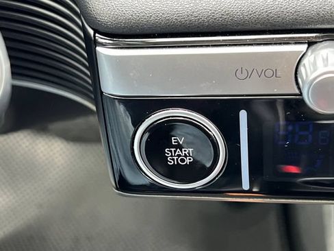 Certified 2024 Hyundai Ioniq 5 Limited RWD image 28