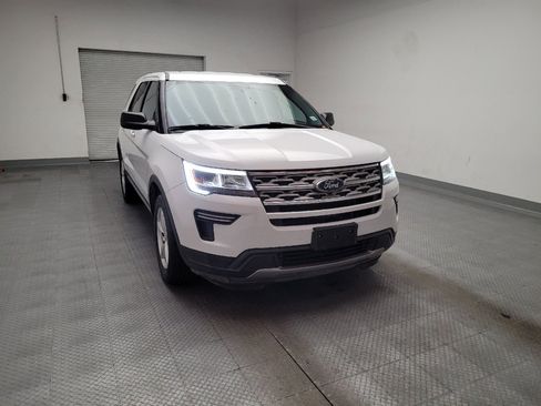 Used 2018 Ford Explorer XLT FWD image 14
