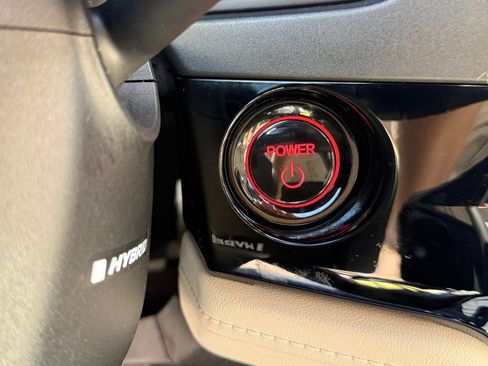 Used 2024 Honda Accord Touring image 17