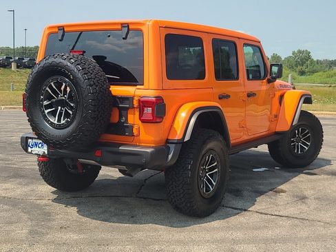 Used 2025 Jeep Wrangler Unlimited Rubicon AWD/4WD image 4