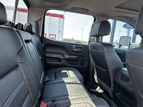 Used 2018 GMC Sierra 2500 Denali w/ Duramax Plus Package AWD/4WD image 11