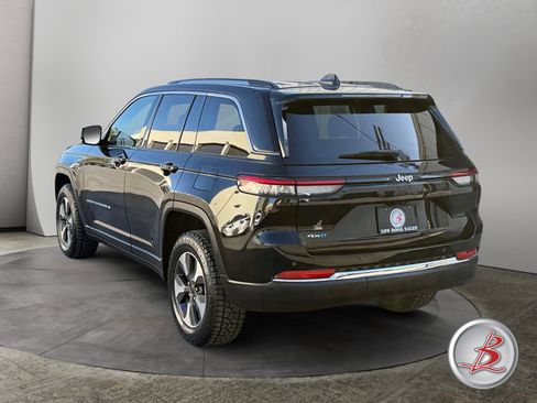 Used 2022 Jeep Grand Cherokee Limited 4xe AWD/4WD image 5