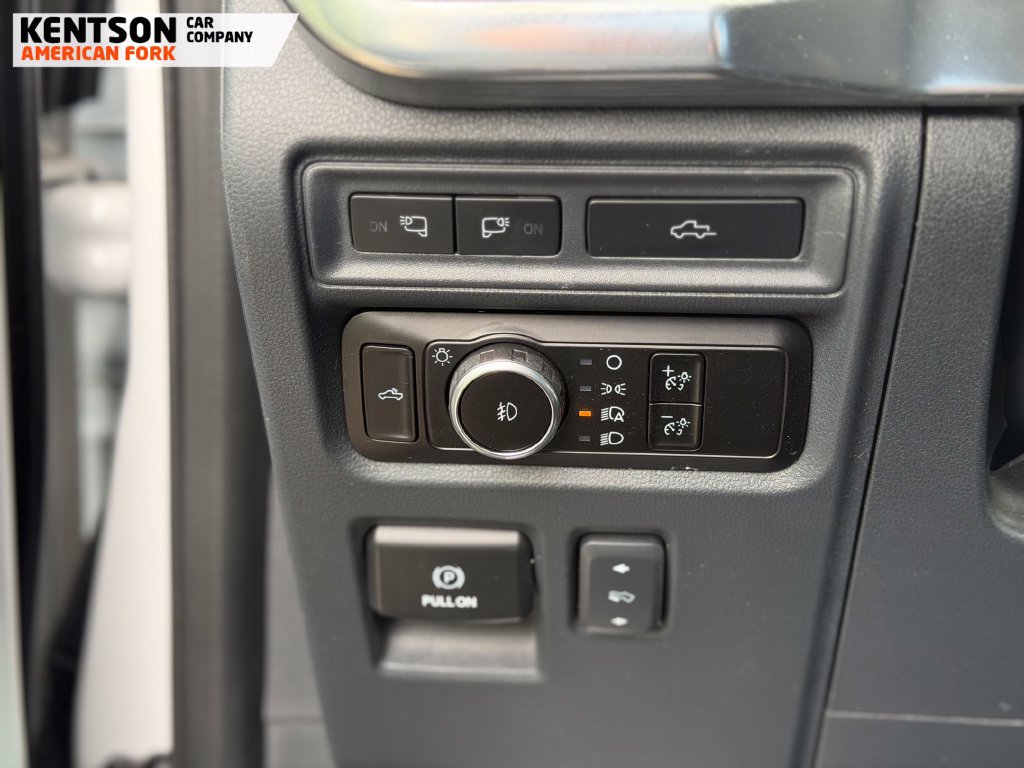 Used 2023 Ford F150 Lariat w/ Equipment Group 502A High AWD/4WD image 17