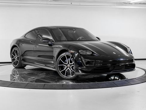 Certified 2024 Porsche Taycan image 9
