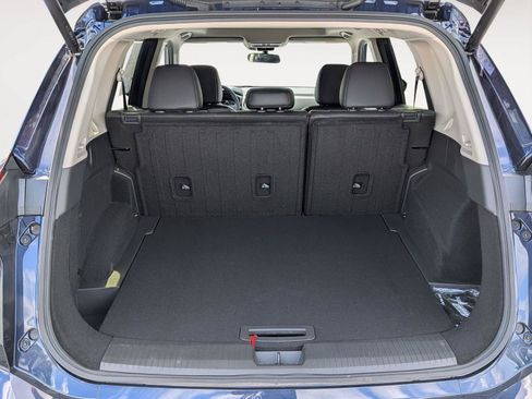Used 2025 Nissan Rogue SV w/ SV Premium Package AWD/4WD image 45