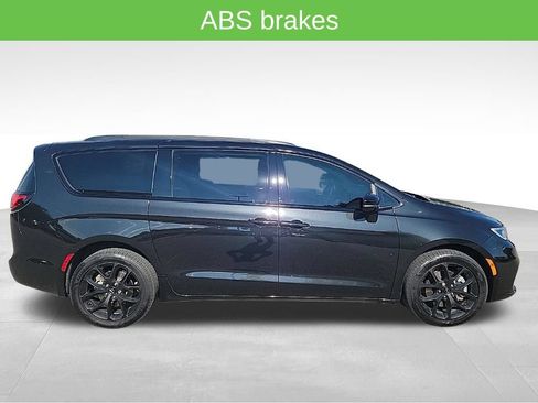 Used 2023 Chrysler Pacifica Limited w/ S Appearance Package AWD/4WD image 20