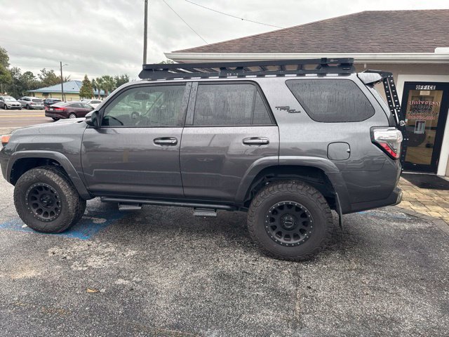 Used 2019 Toyota 4Runner TRD Off-Road Premium AWD/4WD image 2