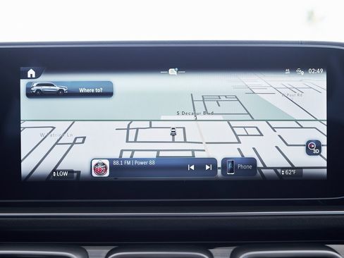 Used 2025 Mercedes-Benz GLS 580 4MATIC image 55