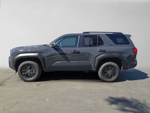 Certified 2026 Toyota 4Runner SR5 AWD/4WD image 28
